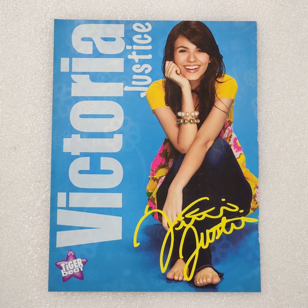 Victoria Justice Facsimile Autograph Poster Clipping 2000s Tiger Beat 8x10